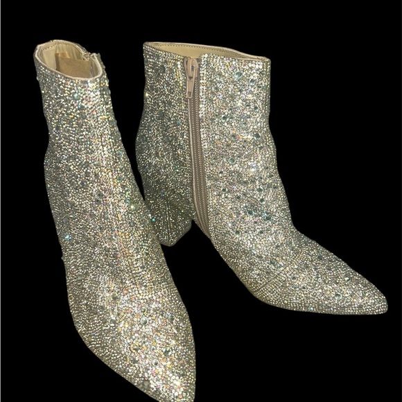 Betsy Johnson Kyla bootie - Picture 4 of 9